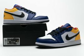 Picture of Air Jordan 1 Low _SKUfc4202429fc